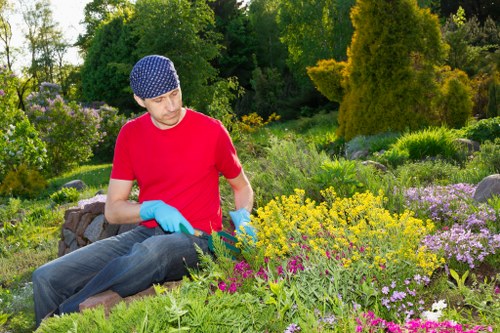 Local waste separation and recycling activity for East Sheen gardens